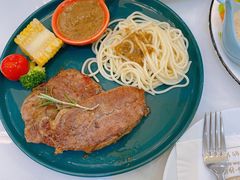 -丽莎沙拉轻食餐厅(国贸店)