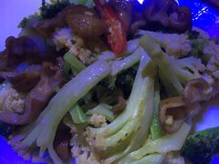 -临界音乐酒馆·小龙虾·江湖菜(华熙LIVE·鱼洞店)