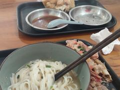 -珍记海鲜粥·海鲜粉