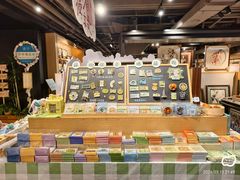 -猫的天空之城概念书店(苏州诚品店)