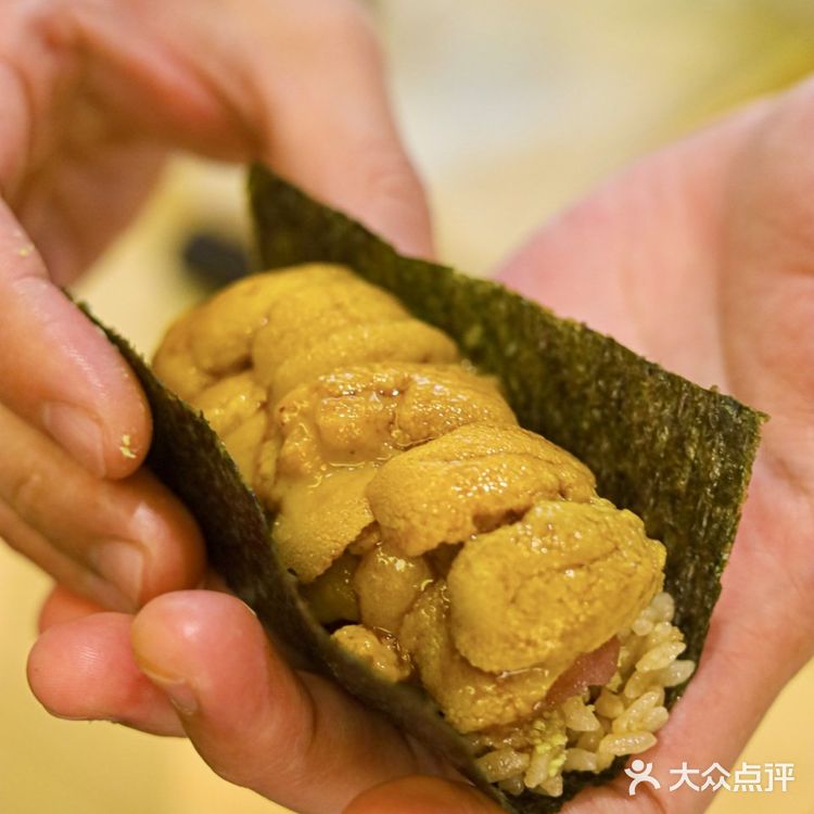 涨见识了，这巨型海胆热狗我真的太爱了