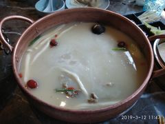 -三人行骨头王火锅(长寿店)