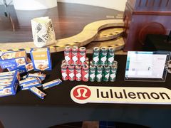 -lululemon(上海浦东IFC店)