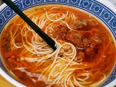 辣肉面-沪西老弄堂面馆(定西路店)
