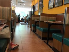 卡座-萨莉亚意式餐厅(石鼓路店)