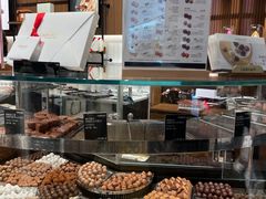 -Laderach 莱德拉(上海环贸iapm店)