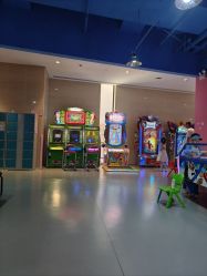 -多米空间儿童游乐中心(路劲世界广场店)
