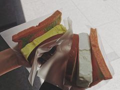 -詹爷爷乌节路街头冰淇淋