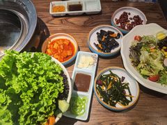 -明洞阿姨·韩式酱蟹烤肉·创意料理(三元桥店)