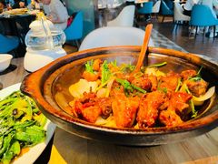 干锅走地鸡煲-鹊玥·粤菜小馆(汇智国际商业中心店)