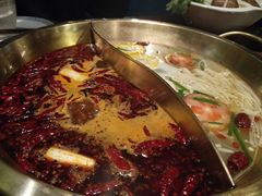 -重庆爽翻天老火锅(临平万达广场店)
