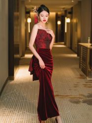 -纯色时光婚纱艺术馆WHITE