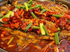 -鸣记脆皮烤鱼·海鲜烤鱼(三八广场店)