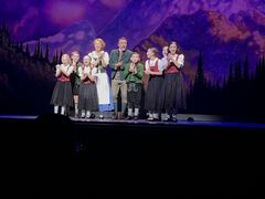 -交通银行前滩31演艺中心