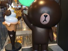 -LINE FRIENDS Garosu-gil Flagship Store