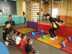 -玩胜青少儿体能(福田侨香中心)