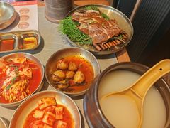 -草家酱蟹炭火烤肉店(珲春南路一店)