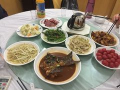 -天乐农家鱼头王(天目湖店)