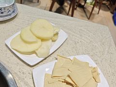 -九寨特色牦牛肉汤锅 羊肉汤锅