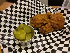 不妥协炸鸡-UMAMI乌玛米披萨·汉堡·清真Halal(红岭北店)