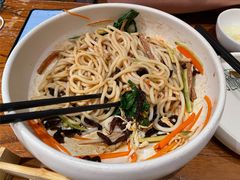 鸡丝凉米线-云海肴·汽锅鸡·云南菜(美罗城店)