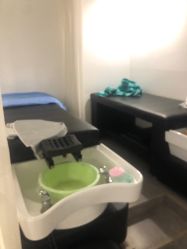 -舒欣头疗·俏丝谧语 白发脱发专业护理 