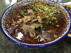 -何猫特色黄焖羊肉