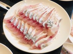 脆皖鱼腩-正能量脆肉鲩火锅