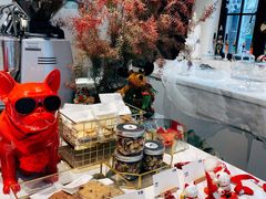 -Fridi Patisserie Cafe