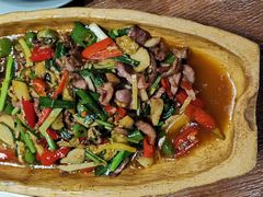 -老滇山寨•云南特色菜•地方菜•民族风情歌舞表演(金碧店)