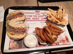 -The Habit Burger Grill 哈比特汉堡(复兴soho店)