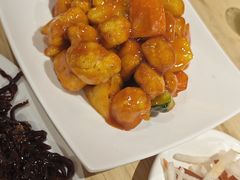 菠萝咕咾肉-左邻右舍褡裢火烧(石榴园店)