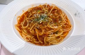 Italian Slow-Cooked Beef Tomato Sauce Pasta