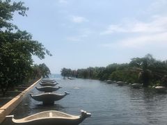 -亚龙湾喜来登·美景台大堂吧