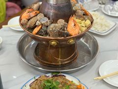 -一口猪海鲜浑锅·东北家常菜