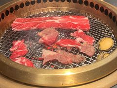 -铭牛烧肉·和牛海鲜自助(高新月牙湖店)