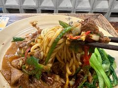 -方铲铲·成都板凳面(滨江银泰店)