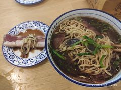 -镇南锅盖面馆(解放路店)