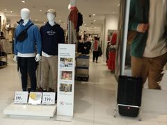 -优衣库(南京建邺万达广场店)