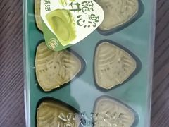 龙井流心绿豆冰糕-泸溪河桃酥(西直门凯德店)