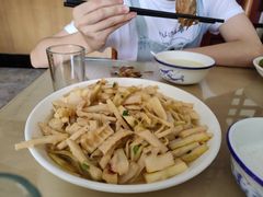 -天乐农家鱼头王(天目湖店)