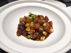砂锅黑松露牛肉粒-肆月河豚·淮扬菜·湘菜(华天店)