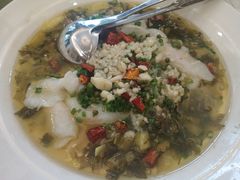 酸菜无骨龙利鱼-金苑海鲜酒家(新港中路店)