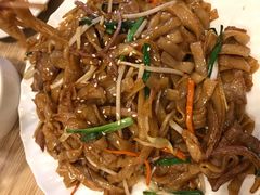 干炒牛河-粤仔湾砂锅粥(广益哥伦布店)