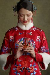 点击看大图 -藤薰定制中式嫁衣礼服旗袍店