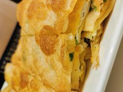 鸡蛋葱花飞饼-大铁勺新津菜(东丽阳光新业广场店)