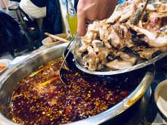 -肖肖酸萝卜鱼火锅(总店)