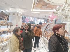 -85度C(生甜甜圈研究工坊·上海平凉店)