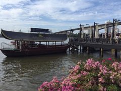 -阿瓦尼河滨曼谷酒店