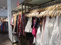 -URBAN REVIVO(北京斯普瑞斯奥特莱斯店)